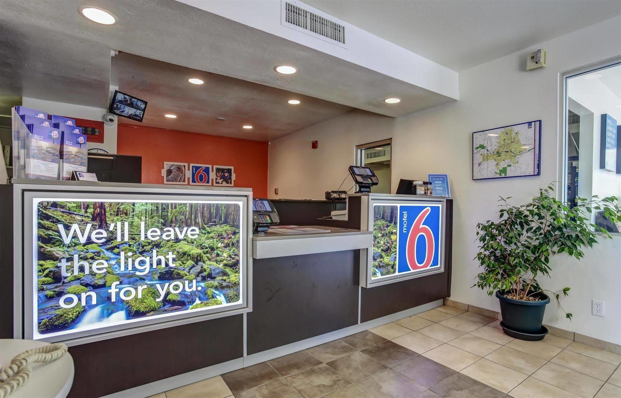 Motel 6-Grants Pass, Or Exterior photo